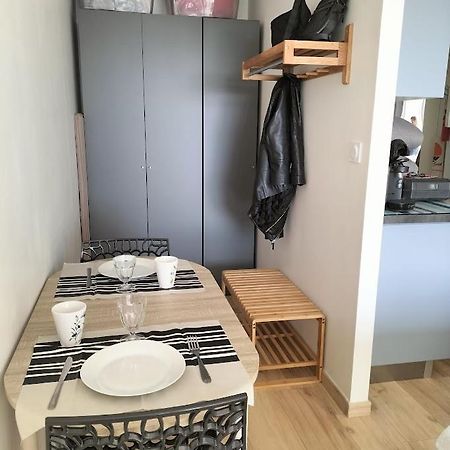 Studio A 200 Metres De La Plage Canet-en-Roussillon Kültér fotó